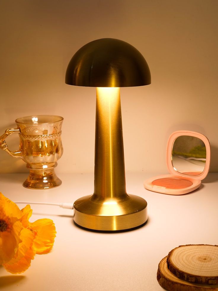 Touch LED Mushroom Table Lamp (Cordless)